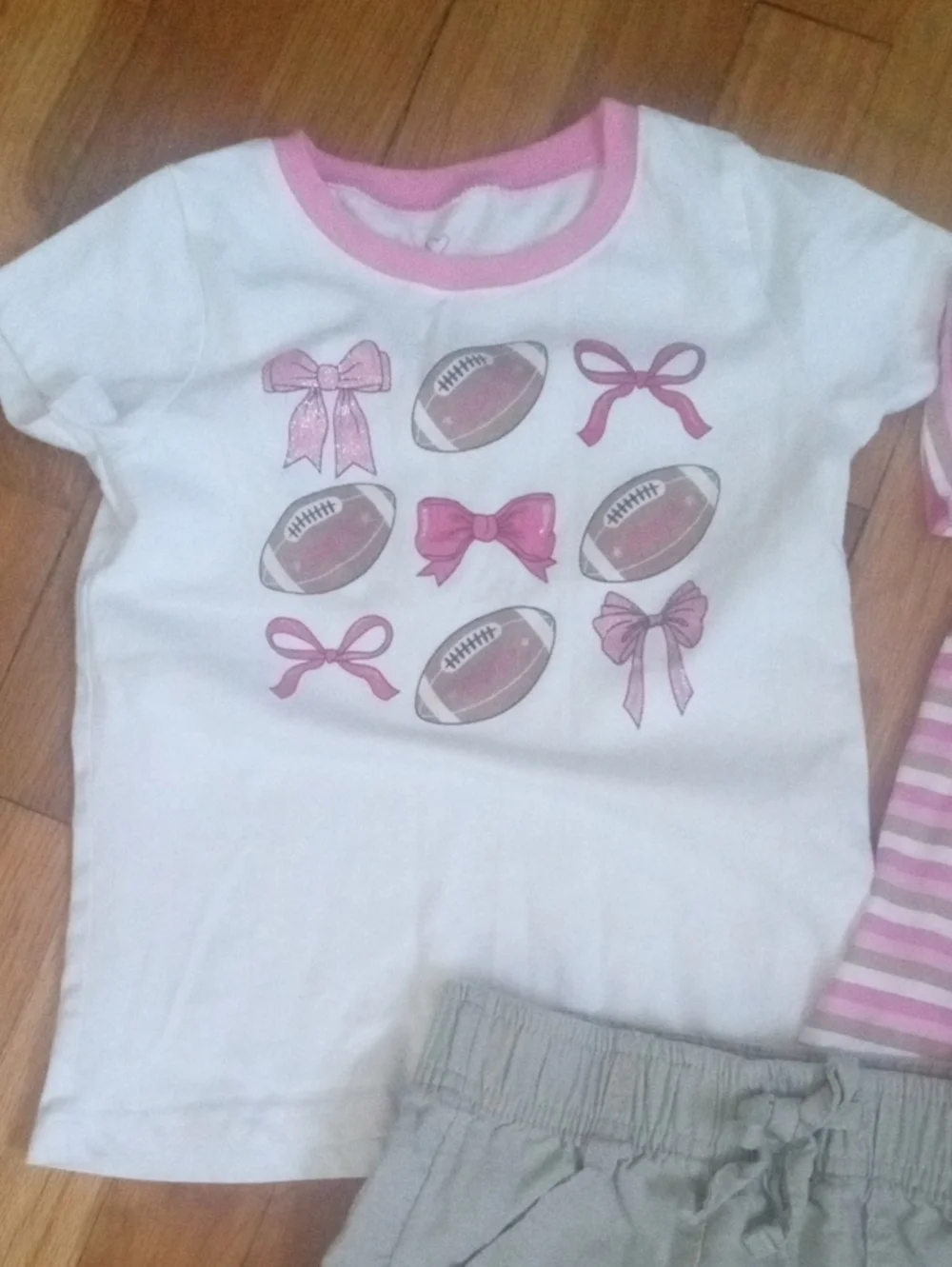 Girls Pink & White Tee Set with Khaki Shorts girl 6. 3pc
